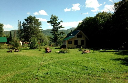 North River Cabin | Delightful Guest House Cabin in the Adirondacks