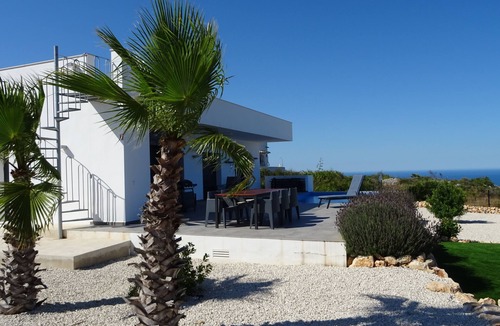 Rafol de Almunia Villa | Delightful holiday villa with sea view