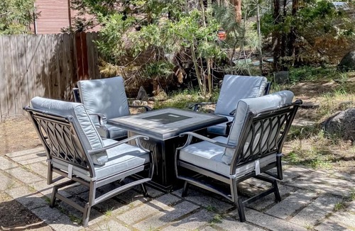 Kings Beach Ski Chalet | Delightful hotel with lakeview, golf, skiing, WiFi, & Netflix