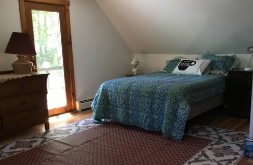 East Wakefield Ski Chalet | delightful lakefront cottage
