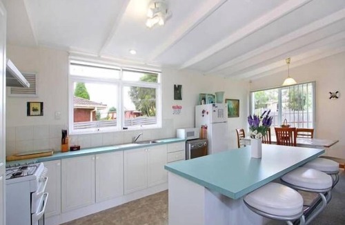 Capel Sound House | DELIGHTFUL R'BUD COTTAGE