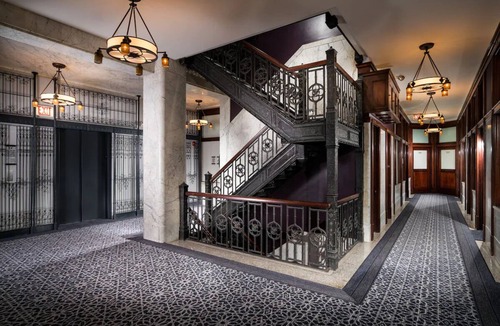 Downtown Chicago Hotel | Delightful Room w/Whimsical Decor & Modern Amenities Near Magnificent Mile