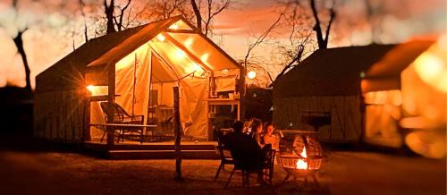 Sutherland Springs House | Delightful Safari Tent Glamping Rental on San Marcos River, Texas