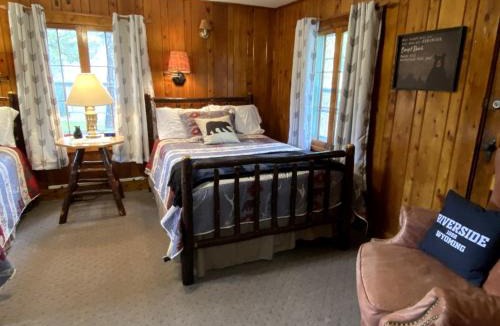 Riverside House | Delightful Secluded Cabin in Riverside, Wyoming