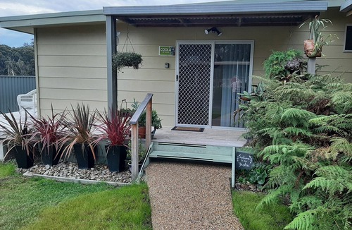 Mallacoota Apartment | Delightful studio located in a koala corridor