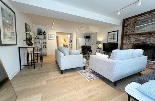 The Bowl of Edmonds Apartment | Delightful studio with WiFi in charming Edmonds