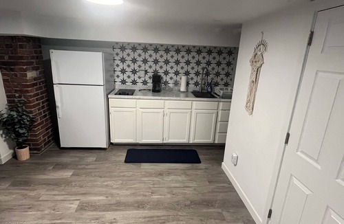 Eastside Apartment | Delightful studio with WiFi in Tacoma