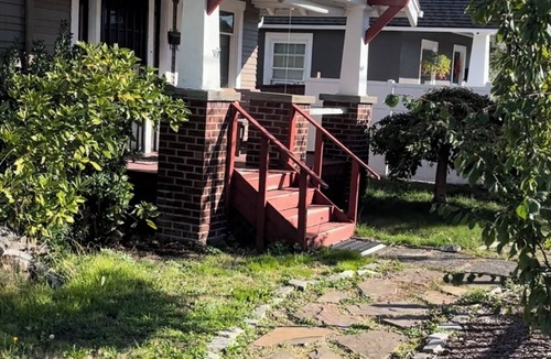 Eastside Apartment | Delightful studio with WiFi in Tacoma