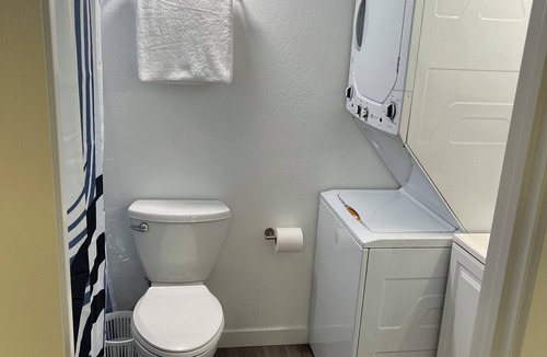 Eastside Apartment | Delightful studio with WiFi in Tacoma