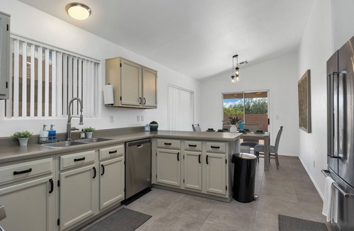 Dove Mountain House | Delightful Vacation Home - Trails, Golf & Dining!