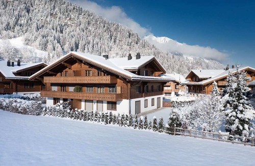 Gsteig Apartment | Delightfully Presented Flat with Amazing Views