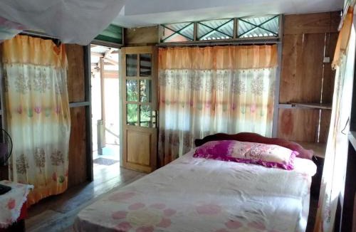 Nuhu Roa Cabin | Delima Cottage, Ngurbloat Beach