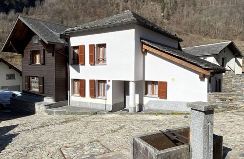 Augio Apartment | Della Posta Stambecco by Interhome