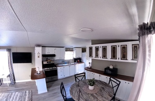 Cane Valley House | Della’s Delight- Sleeps 4