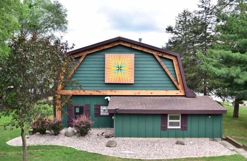 Lake Delton House | Dellview Lodge on Lake Delton