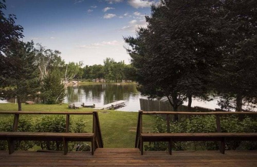 Lake Delton House | Dellview Lodge on Lake Delton