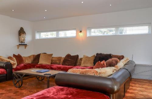 Torquay City Centre House | Delmonte Lodge