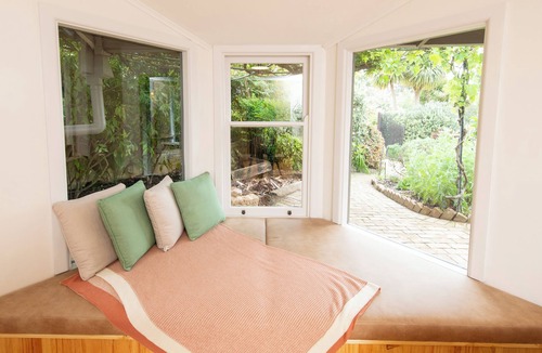 Mylor Cottage | Delphi, Adelaide Hills Garden BnB