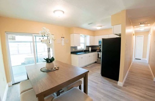 Greater Palm River Point CDC House | Delray House With Hutub & Game Room