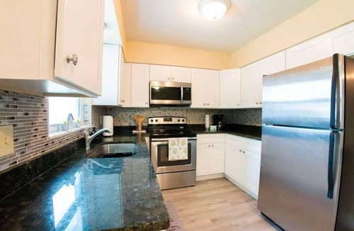 Greater Palm River Point CDC House | Delray House With Hutub & Game Room