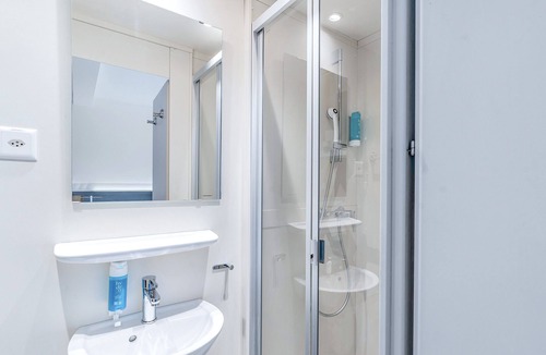 Wipkingen Hotel | Delta City Hotels - Self check