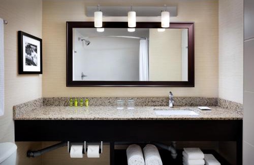Sault Ste. Marie Hotel | Delta Hotels by Marriott Sault Ste. Marie Waterfront