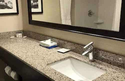 Sault Ste. Marie Hotel | Delta Hotels by Marriott Sault Ste. Marie Waterfront