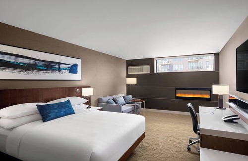 Thunder Bay Hotel | Delta Hotels by Marriott Thunder Bay