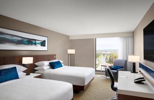 Thunder Bay Hotel | Delta Hotels by Marriott Thunder Bay