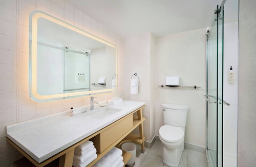 Moncton Hotel | Delta Hotels by Marriott Beausejour