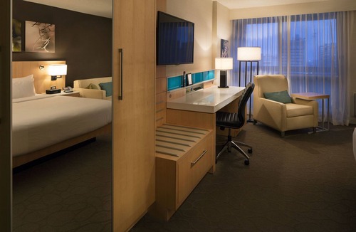 Downtown Winnipeg Hotel | Delta Hotels by Marriott Winnipeg