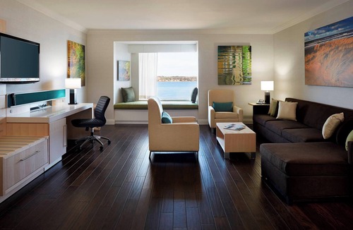 Queens Square Hotel | Delta Hotels Prince Edward by Marriott