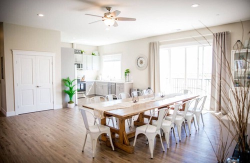 Rio Vista Apartment | Delta Retreat for Large Groups