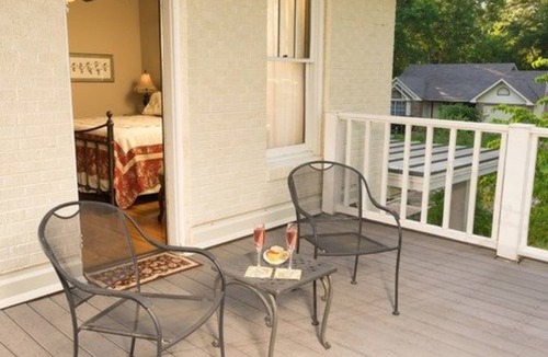 Jefferson Bed & Breakfast | Delta Street Inn