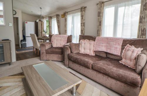 Ruthin House | Delta Superior