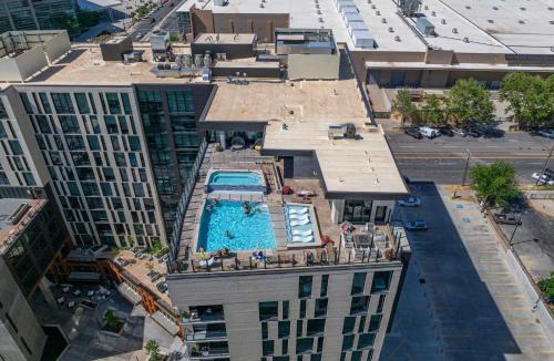 Rio Grande Apartment | Delta Center 2Bd 2Bath Pool Gym!