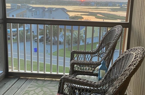 Sneads Ferry Villa | Deluxe 1 BR Ocean Front , King Bed, ELEVATOR, Pool, LINENS & Screened Porch