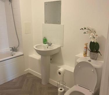 Colyers Apartment | Deluxe 2-Bedroom Home Away