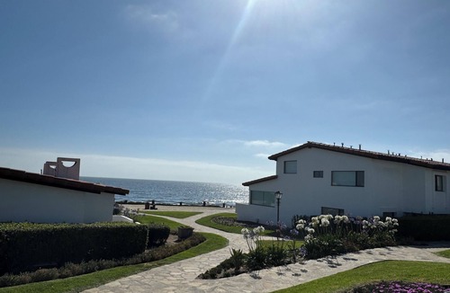 La Paloma Villa | DELUXE 3 Bedroom, 2 Ba Ocean View Villa.