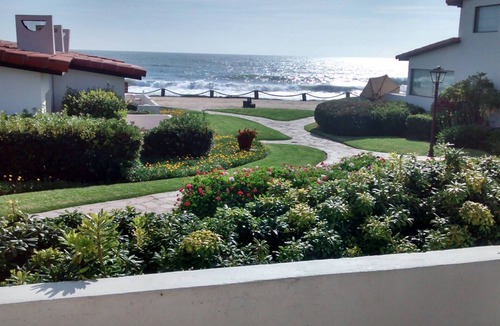 La Paloma Villa | DELUXE 3 Bedroom, 2 Ba Ocean View Villa.