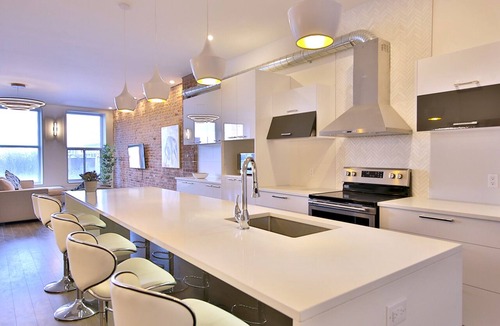 Ville-Marie Condo | Deluxe 3-bedroom Condo in Old Montreal with a Private terrace