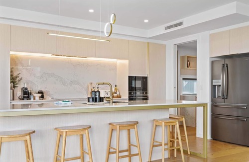 Wavell Heights House | Deluxe 4-Bed Home with Pool & Fire Pit