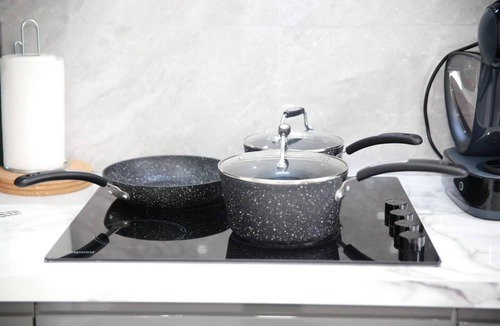 Fryent House | Deluxe 4-bed House Close2 Wembley Stadium