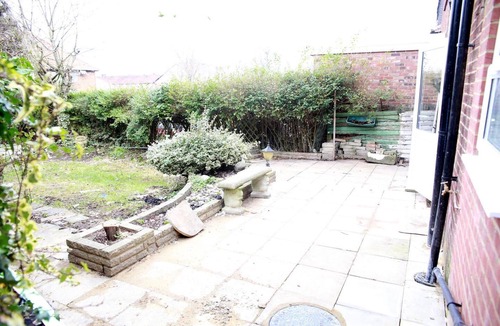 Fryent House | Deluxe 4-bed House Close2 Wembley Stadium