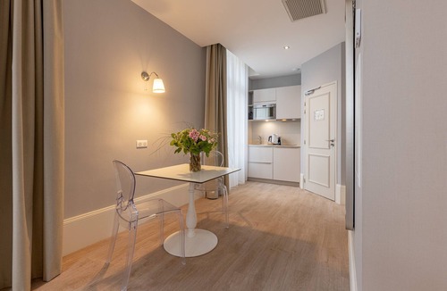 Limoges Apartment | Deluxe air-conditioned studio - Maison Blanche