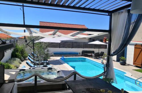 Seget Donji Apartment | Deluxe Apartman Porto