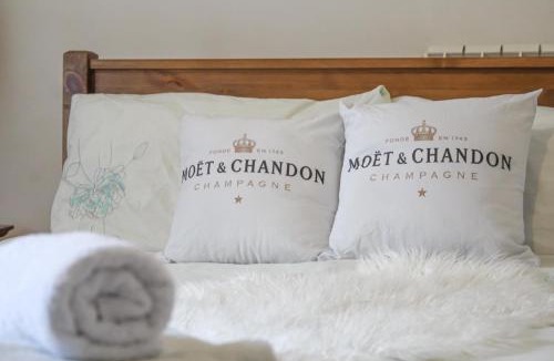 Lanark Apartment | Deluxe Apartment