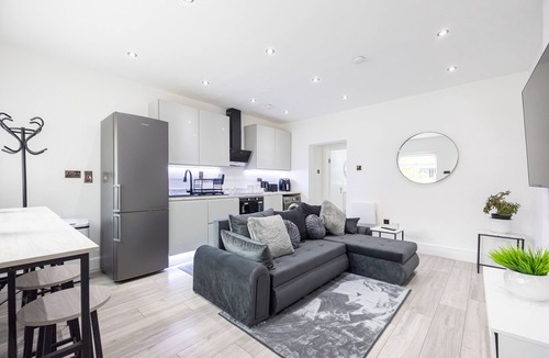 Levenshulme Apartment | Deluxe Apartment in Central Manchester