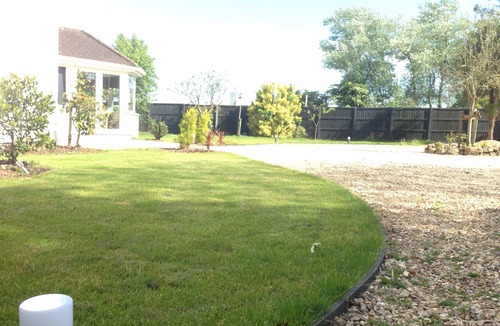 Willand Apartment | Deluxe Apartment in Peaceful Devon Countryside