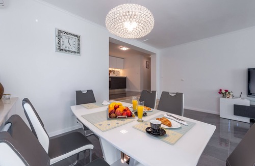 Cavtat Apartment | Deluxe Apartment Unique-With Private Heated Pool